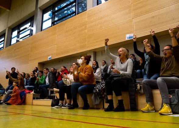 Duesseldorf, Germany, October 16 Capitol Bascat fans cheer after the game at the 1. Toyota Damen Basketball Bundesliga game between the Capitol Bascats Duesseldorf and SNP Bascats USC Heidelberg at Wekita Sportarena in Duesseldorf Tatjana Herzberg SPP Capitol Bascats Duesseldorf v SNP Bascats USC Heidelberg, 1. Toyota Damen Basketball Bundes Game, Wekita Sportarena 