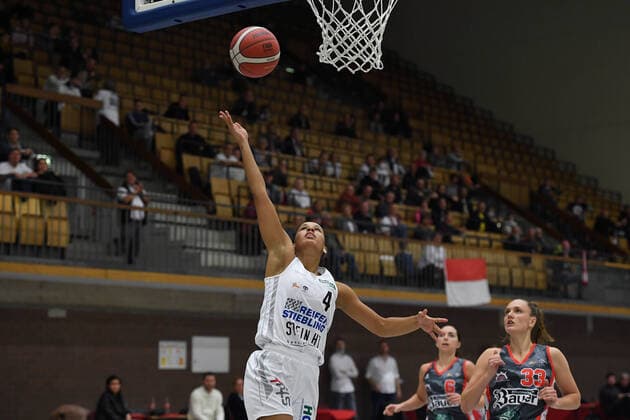 Basketball Women 1 Bundesliga 5 Matchday Herner TC TSV 1880 Wasserburg on 16 10 2021 at the Sportpark Wanne Eickel in Herne Laura Zolper Herne xRx