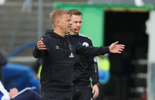 Sport Themen der Woche KW41 17.10.2021, xdcx, Fussball 2. Bundesliga, SV Darmstadt 98 - SV Werder Bremen, emonline, emspor, despor, v.l., Trainer Markus Anfang (SV Werder Bremen) DFL DFB REGULATIONS PROHIBIT ANY USE OF PHOTOGRAPHS AS IMAGE SEQUENCES AND OR QUASI-VIDEO. *** 17 10 2021, xdcx, football 2 Bundesliga, SV Darmstadt 98 SV Werder Bremen, emonline, emspor, despor, v l , coach Markus Anfang SV Werder Bremen DFL DFB REGULATES PROHIBIT ANY USE OF PHOTOGRAPHS AS IMAGE SEQUENCES AND OR QUASI VIDEO Copyright: HMBxMedia Claus