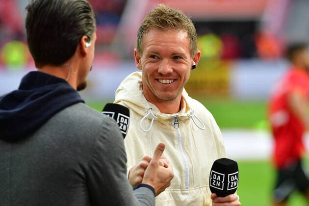 17 10 2021, xbrx, football 1 Bundesliga, Bayer 04 Leverkusen FC Bayern Munich emspor, v l interview, gives an interview, Nagelsmann, Julian coach FC Bayern Muenchen , laughs, smiles DFL DFB REGULATES PROHIBIT ANY USE OF PHOTOGRAPHS as IMAGE SEQUENCES and or QUASI VIDEO Leverkusen