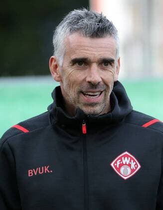 v li coach Danny Schwarz FC Würzburger Kickers , single picture, 17 10 2021, Cologne Germany , FC Viktoria Köln FC Würzburger Kickers, DFB DFL REGULATIONS PROHIBIT ANY USE OF PHOTOGRAPHS AS IMAGE SEQUENCES AND OR QUASI VIDEO xfsx