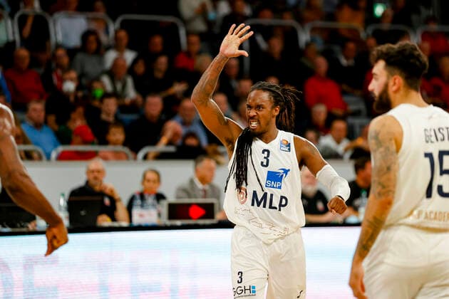 Robert Lowery MLP Academics Heidelberg, 03 Brose Bamberg MLP Academics Heidelberg easyCredit BBL Basketball Bundesliga Saison 2021 22 Spieltag 4, 17 10 2021 Bamberg, Brose Arena Copyright: DanielxLöb