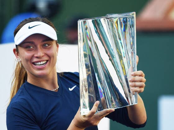 INDIAN WELLS, CA - OCTOBER 17: Paula Badosa (ESP) poses with the trophy after winning her women s singles final at the BNP Paribas Open on October 17, 2021, at the Indian Wells Tennis Garden in Indian Wells, CA. (Photo by Cynthia Lum Icon Sportswire) TENNIS: OCT 17 BNP Paribas Open Icon2502110171427
