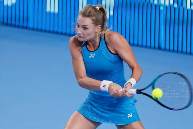 VTB Kremlin Cup 2021 International Tennis Tournament Dayana Yastremska of Ukraine returns the ball to Anna Kalinskaya of Russia during the women s singles Round of 32 tennis match of the WTA, Tennis Damen 500 VTB Kremlin Cup 2021 International Tennis Tournament at the Irina Viner-Usmanova Gymnastics Palace on October 18, 2021 in Moscow, Russia. Moscow Russia kireev-notitle211018_nplvm  Copyright: xMikexKireevx