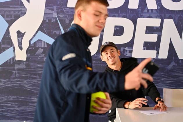 Australian Alex De Minaur pictured during a signing session ahead of the European Open Tennis ATP, Tennis Herren tournament, in Antwerp, Monday 18 October 2021. LAURIExDIEFFEMBACQ  x3116274x