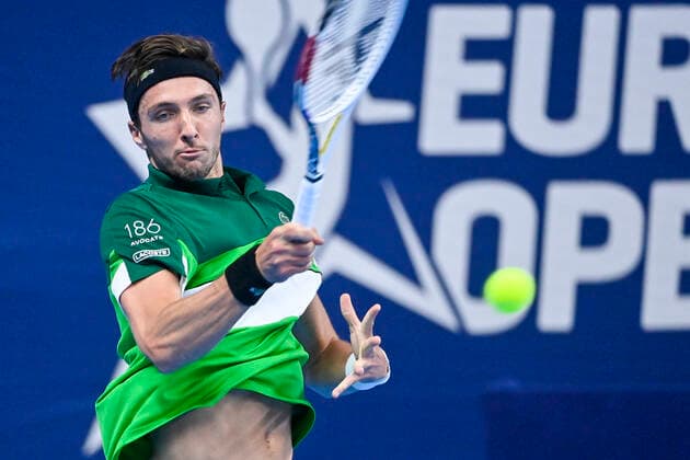 French Arthur Rinderknech pictured in action during a match between Argentina s Delbonis and French Rinderknech, in the first round of the European Open Tennis ATP, Tennis Herren tournament, in Antwerp, Monday 18 October 2021. LAURIExDIEFFEMBACQ  x3116429x