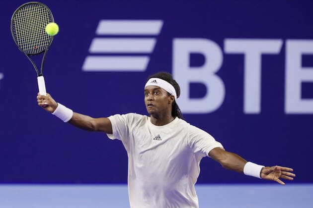VTB Kremlin Cup 2021 International Tennis Tournament Mikael Ymer of Sweden returns the ball to Tommy Paul of United States during the men s singles Round of 32 tennis match of the ATP, Tennis Herren 250 VTB Kremlin Cup 2021 International Tennis Tournament at the Luzhniki Palace of Sports on October 19, 2021 in Moscow, Russia. Moscow Russia  Copyright: xMikexKireevx kireev-notitle211019_npHE1