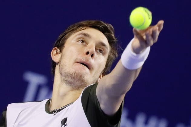 VTB Kremlin Cup 2021 International Tennis Tournament Egor Gerasimov of Belarus serves the ball to Miomir Kecmanovic of Serbia during the men s singles Round of 32 tennis match of the ATP, Tennis Herren 250 VTB Kremlin Cup 2021 International Tennis Tournament at the Luzhniki Palace of Sports on October 19, 2021 in Moscow, Russia. Moscow Russia  Copyright: xMikexKireevx kireev-notitle211019_npxsD