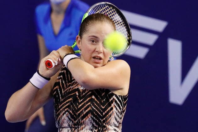 VTB Kremlin Cup 2021 International Tennis Tournament Jelena Ostapenko of Latvia returns the ball to Andrea Petkovic of Germany during the women s singles Round of 32 tennis match of the WTA, Tennis Damen 500 VTB Kremlin Cup 2021 International Tennis Tournament at the Luzhniki Palace of Sports on October 19, 2021 in Moscow, Russia. Moscow Russia  Copyright: xMikexKireevx kireev-notitle211019_np1Jl