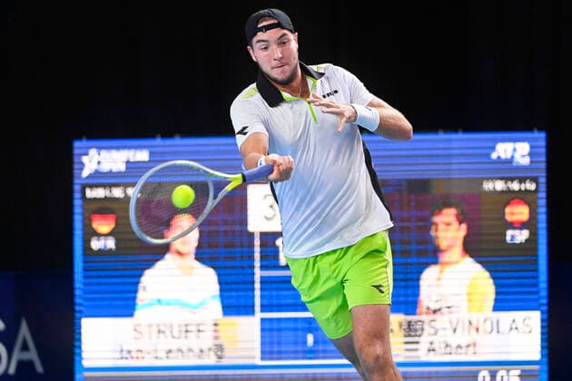 Sport Bilder des Tages German Jan-Lennard Struff pictured in action during a match between German Struff and Spanish Ramos-Vinolas, in the first round of the European Open Tennis ATP, Tennis Herren tournament, in Antwerp, Tuesday 19 October 2021. LAURIExDIEFFEMBACQ  x3117556x