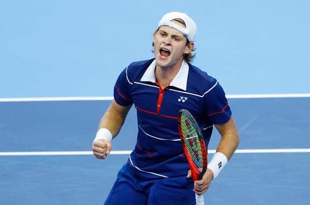 ANTWERPEN, BELGIUM - OCTOBER 19 : BERGS Zizou (BEL) v HARRIS Lloyd (RSA) during the ATP, Tennis Herren 250 European Open Antwerp on October 19, 2021 in Antwerpen, Belgium, 19 10 2021 ( BERGS Zizou (BEL) v HARRIS Lloyd (RSA) - European Open Antwerp PhotoNews Panoramic 