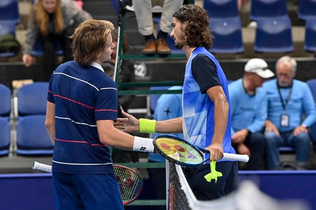 Belgian Zizou Bergs and South African Lloyd Harris pictured in action during a match between Belgian Bergs and South-African Harris, in the first round of the European Open Tennis ATP, Tennis Herren tournament, in Antwerp, Tuesday 19 October 2021. DIRKxWAEM  x3117798x