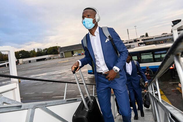 Antwerp s Ally Samatta Mbwana pictured at at the departure of Belgian soccer team Royal Antwerp FC, at Antwerp airport, Wednesday 20 October 2021, on the way to Istanbul, Turkey, ahead of tomorrow s Europa League game against Turkish soccer team Fenerbahce SK, on the third day (out of six) in Group D of the UEFA Europa League group stage. LAURIExDIEFFEMBACQ  x3117846x