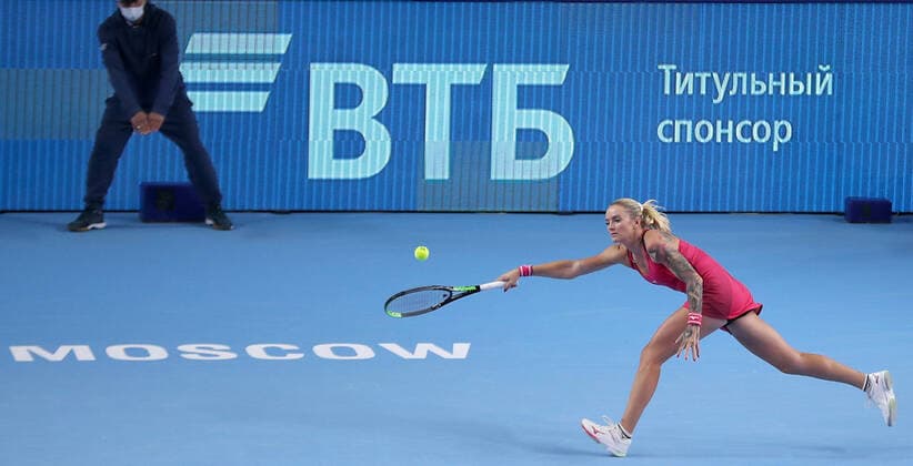 MOSCOW, RUSSIA - OCTOBER 20, 2021: The Czech Republic s Tereza Martincova returns the ball in her women s singles Round of 16 tennis match against Spain s Garbine Muguruza at the VTB Kremlin Cup 2021 at the Luzhniki Sports Palace. Mikhail Tereshchenko TASS  TS114DBA