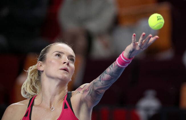 MOSCOW, RUSSIA - OCTOBER 20, 2021: The Czech Republic s Tereza Martincova serves the ball in her women s singles Round of 16 tennis match against Spain s Garbine Muguruza at the VTB Kremlin Cup 2021 at the Luzhniki Sports Palace. Mikhail Tereshchenko TASS  TS114DC1