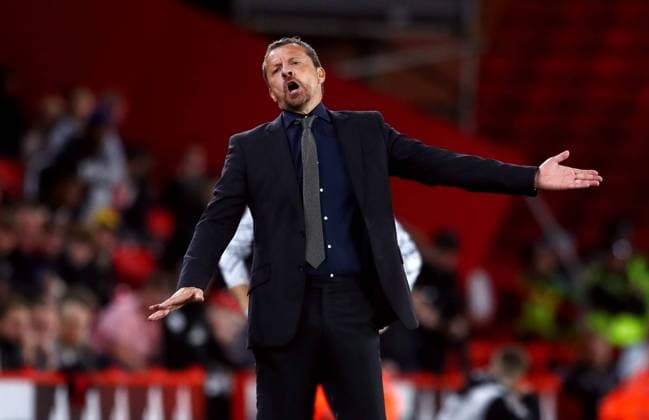 Fußball, Trainerhistorie Sheffield United von 1889 bis heute Sheffield, England, 19th October 2021. Slavisa Jokanovic manager of Sheffield Utd during the Sky Bet Championship match at Bramall Lane, Sheffield. Picture credit should read: Simon Bellis Sportimage EDITORIAL USE ONLY. No use with unauthorised audio, video, data, fixture lists, club league logos or live services. Online in-match use limited to 120 images, no video emulation. No use in betting, games or single club league player publications. SPI-1256-0240
