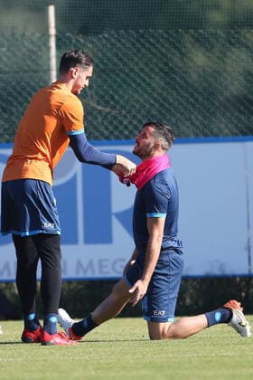 Football, EL, SSC Napoli training SSC Napoli s Italian goalkeeper Alex Meret and SSC Napoli s Greek defender Konstantinos Manolas during training the day before the europa league match SSC Napoli - Legia Warsaw, at the Konami training center Castel Volturno, Caserta, southern Italy, on October 20, 2021. ABPH0072A Copyright: xAntonioxBalascox