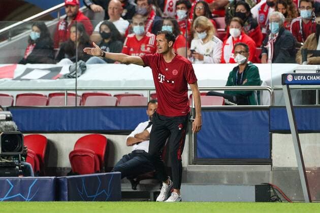 Sport Themen der Woche KW42 Sport Bilder des Tages Co-Trainer Dino Toppmoeller (FC Bayern Muenchen) (FC Bayern Muenchen), Benfica Lissabon vs. FC Bayern Muenchen, Champions League, Vorrunde, 20.10.2021 Lissabon Lissabon Portugal *** Co-coach Dino Toppmoeller FC Bayern Muenchen FC Bayern Muenchen , Benfica Lisbon vs FC Bayern Muenchen, Champions League, Preliminary Round, 20 10 2021 Lisbon Lisbon Portugal Copyright: xkolbert-press ChristianxKolbertx
