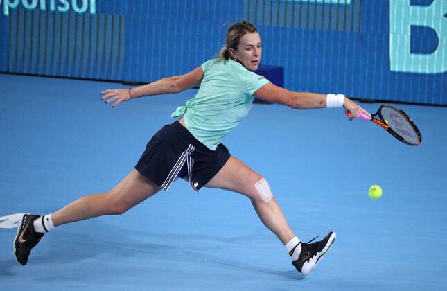 MOSCOW, RUSSIA - OCTOBER 20, 2021: Russia s Anastasia Pavlyuchenkova plays a backhand in a womenâ€™s singles Round 2 tennis match against Pera of the United States at the VTB Kremlin Cup 2021 at the Luzhniki Sports Palace. Mikhail Tereshchenko TASS  TS114F91