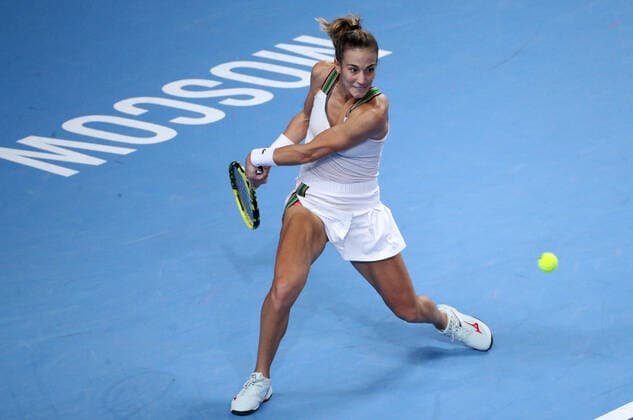 MOSCOW, RUSSIA - OCTOBER 20, 2021: Bernarda Pera of the United States in action in a womenâ€™s singles Round 2 tennis match against Russia s Pavlyuchenkova at the VTB Kremlin Cup 2021 at the Luzhniki Sports Palace. Mikhail Tereshchenko TASS  TS114F99