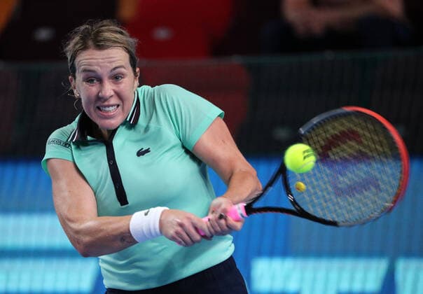 MOSCOW, RUSSIA - OCTOBER 20, 2021: Russia s Anastasia Pavlyuchenkova plays a backhand in a womenâ€™s singles Round 2 tennis match against Pera of the United States at the VTB Kremlin Cup 2021 at the Luzhniki Sports Palace. Mikhail Tereshchenko TASS  TS114FAB