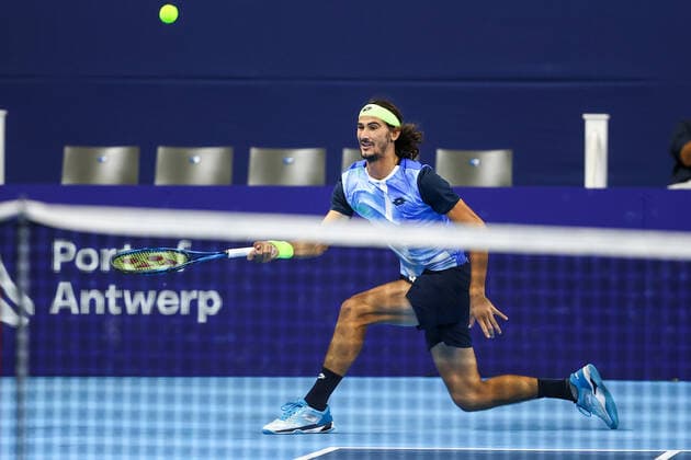South African Lloyd Harris pictured in action during a singles match between German Struff and South-African Harris, in the 1 8 finals of the European Open Tennis ATP, Tennis Herren tournament, in Antwerp, Thursday 21 October 2021. DAVIDxPINTENS  x3119076x