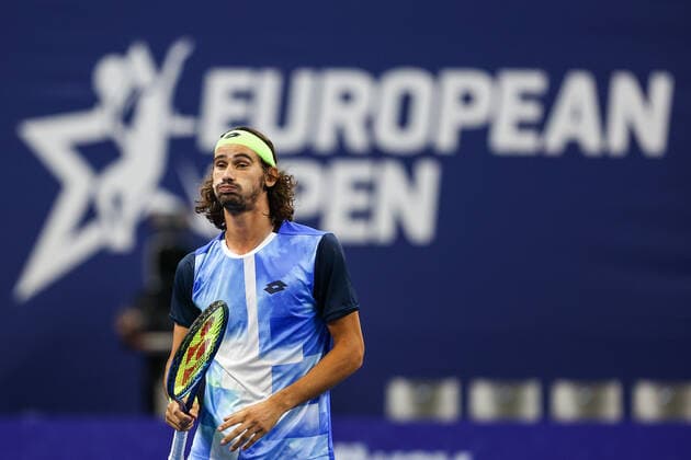 South African Lloyd Harris pictured during a singles match between German Struff and South-African Harris, in the 1 8 finals of the European Open Tennis ATP, Tennis Herren tournament, in Antwerp, Thursday 21 October 2021. DAVIDxPINTENS  x3119086x
