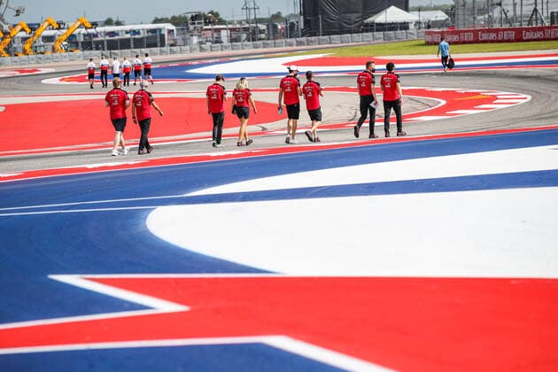 GIOVINAZZI Antonio (ita), Alfa Romeo Racing ORLEN C41, portrait trackwalk during the Formula 1 Aramco United States Grand Prix 2021, 17th round of the 2021 FIA Formula One World Championship, WM, Weltmeisterschaft from October 21 to 24, 2021 on the Circuit of the Americas, in Austin, Texas, United States of American - F1 - UNITED STATES GRAND PRIX 2021 DPPI Panoramic  20211021_GOODEN_FGO07153
