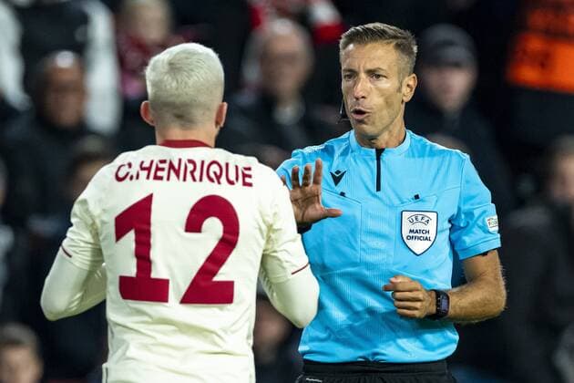 EINDHOVEN, Netherlands, 21-10-2021, football, Philips stadium, Europa League, season 2021 2022, during the match PSV - Monaco, Referee Davide Massa PSV - Monaco  x13997630x Copyright: