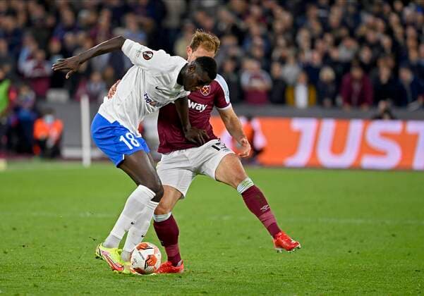 LONDON, - OCTOBER 21 : Paul Onuachu forward of KRC Genk pictured in the olympic stadium of London during the UEFA Europa League group H match between West Ham United and KRC Genk on october 20, 2021 in London, United Kingdom 21 10 2021 ( West Ham v KRG Genk Europa league PhotoNews Panoramic 