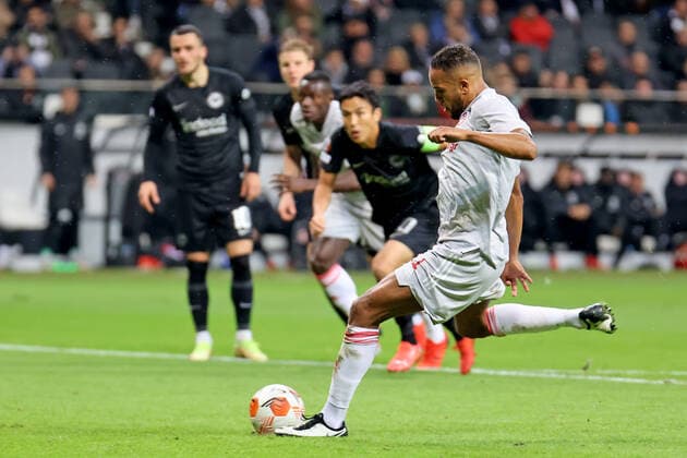 Frankfurt, Germany 21 October 2021 Europa League 2021 2022 Eintracht Frankfurt vs Olympiakos Piraeus Youssef El Arabi Piraeus makes the score 1 1 Deutsche Bank Park Hessen Copyright: xFotostandx xRacochax