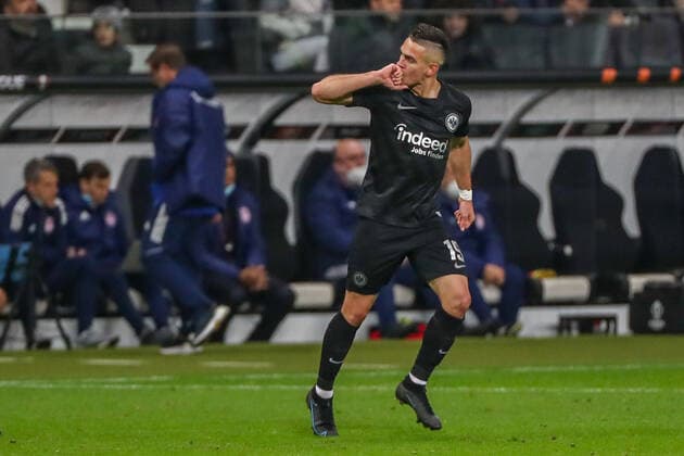 Football UEFA Europa League 03 Matchday Eintracht Frankfurt Olympiakos Piraeus on 21 10 2021 at Deutsche Bank Park in Frankfurt Cheers, goal cheers, goal scorer Rafael Santos Borre Frankfurt cheers after his goal to 1 to 0 UR