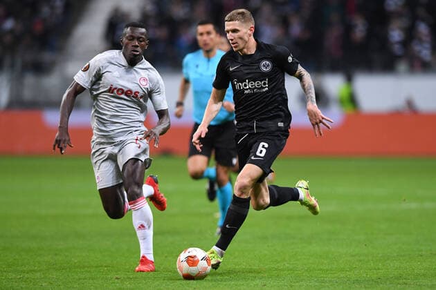 Football Europa League matchday 3 Eintracht Frankfurt Olympiakos Piraeus on 21 10 2021 at Deutsche Bank Park in Frankfurt Mady Camara Piraeus , left Kristijan Jakic Frankfurt , right xHDx