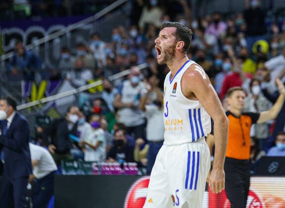 15th October 2021; Wizink Center; Madrid, Spain; Turkish Airlines Euroleague Basketball , Real Madrid versus Fenerbahce Beko Istanbul; Rudy Fernandez (Real Madrid Baloncesto) celebrating the three points  ActionPlus12332431 AgenciaLOF