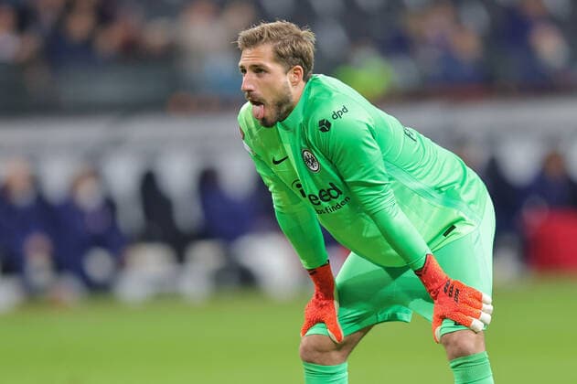Eintracht Frankfurt Olympiakos Piraeus, UEFA Europa League goalkeeper Kevin Trapp Eintracht Frankfurt, 1 cant watch own penalty UEFA Europa League match between Eintracht Frankfurt and Olympiakos Piraeus on 21 October 2021 at Deutsche Bank Park in Frankfurt am Main , Frankfurt am Main Hesse Germany Deutsche Bank Park