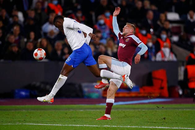 West Ham United v KRC Genk UEFA Europa League Jarrod Bowen of West Ham United and Jhon Lucumi of KRC Genk in action during the UEFA Europa League Group H match at the London Stadium, Stratford Content Not Available For UK Newspapers Copyright: xPaulxChestertonx FIL-16007-0155