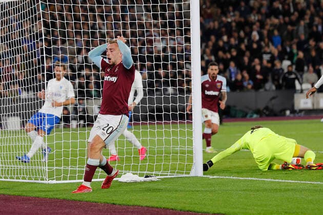 West Ham United v KRC Genk UEFA Europa League Jarrod Bowen of West Ham United rues a missed chance during the UEFA Europa League Group H match at the London Stadium, Stratford Content Not Available For UK Newspapers Copyright: xPaulxChestertonx FIL-16007-0167