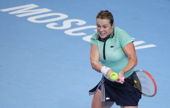 MOSCOW, RUSSIA - OCTOBER 22, 2021: Russia s Anastasia Pavlyuchenkova in action in her womenâ€™s singles quarterfinal tennis match against the Czech Republic s Marketa Vondrousova at the VTB Kremlin Cup 2021 at Irina Viner-Usmanova Rhythmic gymnastics, Rhythmische Sportgymnastik, RSG Center. Mikhail Tereshchenko TASS  TS115319