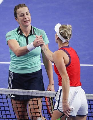 MOSCOW, RUSSIA - OCTOBER 22, 2021: Russia s Anastasia Pavlyuchenkova (L) and the Czech Republic s Marketa Vondrousova shake hands after their womenâ€™s singles quarterfinal tennis match at the VTB Kremlin Cup 2021 at Irina Viner-Usmanova Rhythmic gymnastics, Rhythmische Sportgymnastik, RSG Center. Mikhail Tereshchenko TASS  TS115341
