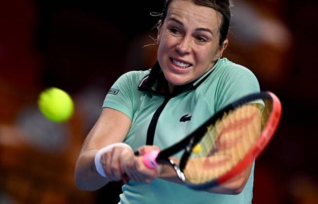 6678117 22.10.2021 Russia s Anastasia Pavlyuchenkova returns a shot during the women s singles quarterfinal tennis match against Czech Republic s Marketa Vondrousova at the Kremlin Cup, in Moscow, Russia. Alexey Filippov Sputnik Russia Tennis Kremlin Cup  587604d01e8c45f4