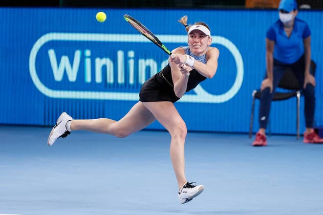 VTB Kremlin Cup 2021 International Tennis Tournament Ekaterina Alexandrova of Russia returns the ball to Aryna Sabalenka of Belarus during the women s singles quarterfinal tennis match of the WTA, Tennis Damen 500 VTB Kremlin Cup 2021 International Tennis Tournament at the Irina Viner-Usmanova Gymnastics Palace on October 22, 2021 in Moscow, Russia. Moscow Russia  Copyright: xMikexKireevx kireev-notitle211022_npDCm
