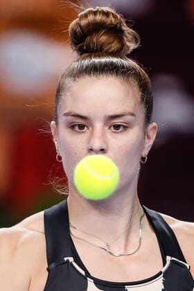VTB Kremlin Cup 2021 International Tennis Tournament Maria Sakkari of Greece during the women s singles quarterfinal tennis match of the WTA, Tennis Damen 500 VTB Kremlin Cup 2021 International Tennis Tournament against Simona Halep of Romania at the Irina Viner-Usmanova Gymnastics Palace on October 22, 2021 in Moscow, Russia. Moscow Russia  Copyright: xMikexKireevx kireev-notitle211022_npBjx