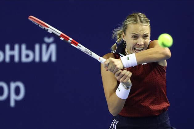 MOSCOW, RUSSIA - OCTOBER 22: Kontaveit Anett in action during The VTB Kremlin Cup on October 22, 2021, at Palace of Sports Luzhniki in Moscow, Russia. (Photo by Anatoliy Medved Icon Sportswire) TENNIS: OCT 22 VTB Kremlin Cup Icon2110222001