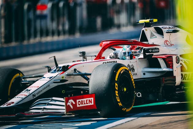 99 GIOVINAZZI Antonio (ita), Alfa Romeo Racing ORLEN C41, action during the Formula 1 Aramco United States Grand Prix 2021, 17th round of the 2021 FIA Formula One World Championship, WM, Weltmeisterschaft from October 21 to 24, 2021 on the Circuit of the Americas, in Austin, Texas, United States of American - F1 - UNITED STATES GRAND PRIX 2021 DPPI Panoramic  00121035__V2_8183