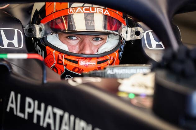 GASLY Pierre (fra), Scuderia AlphaTauri Honda AT02, portrait during the Formula 1 Aramco United States Grand Prix 2021, 17th round of the 2021 FIA Formula One World Championship, WM, Weltmeisterschaft from October 21 to 24, 2021 on the Circuit of the Americas, in Austin, Texas, United States of American - F1 - UNITED STATES GRAND PRIX 2021 DPPI Panoramic  00121035_AV6_6554
