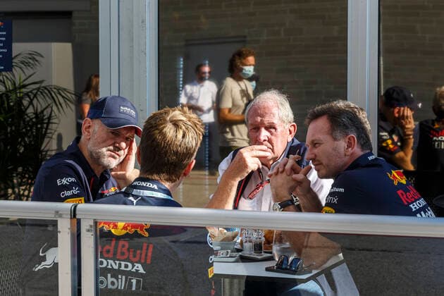 AUSTIN, TX - OCTOBER 22: Helmut Marko with Red Bull Racing Honda Team Chief Christian Horner in the paddockbefore FP1 at the F1 United States Grand Prix held October 22, 2021 at the Circuit of the Americas in Austin, TX. (Photo by Allan Hamilton Icon Sportswire) AUTO: OCT 22 F1 - Aramco United States Grand Prix Icon2110220311