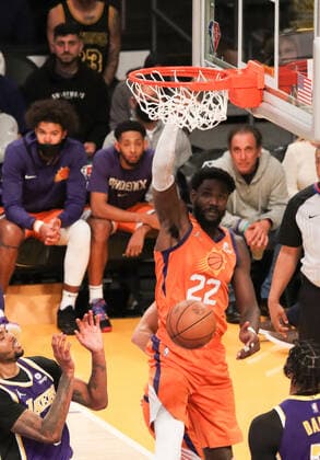 October 22, 2021, Los Angeles, California, USA: Suns Deandre Ayton goes in for this uncontested slam dunk and score at the rim during the contest as the host Los Angeles Lakers fall to the visiting Phoenix Suns 105-115 on Friday, October 22, 2021 at The Staples Center in Los Angeles, California. PI Los Angeles USA - ZUMAp124 20211022_zaa_p124_006 Copyright: xBURTxHARRISx