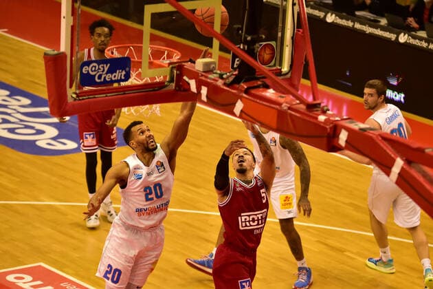 23 10 2021, xbrx, Basketball BBL Bundesliga, Giessen 46ers SYNTAINICS MBC emspor, v l basket,Anderson, Kyan 5 Giessen 46ers Giessen.