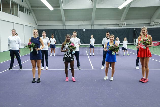 2 Place Olivia GADECKI AUS and Sada NAHIMANA BDI , Winners 2021 Ylena IN ALBON SUI and Kamilla BARTONE LAT in the background linesmen and ball kids, ITF Tennis Future Hamburg 2021 M25 and W25, Hamburg, Hamburg Tennis Association, 23 10 2021,