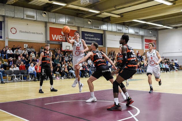 Barmer 2 Basketball Bundesliga ProB, Rheinstars Koeln vs Dragons Rhoendorf, 23 10 2021 Valentin Blass RheinStars Koeln 22 , Barmer 2 Basketball Bundesliga ProB, Rheinstars Koeln vs Dragons Rhoendorf on 23 10 2021 at the ASV Koeln in Koeln North Rhine Westphalia Copyright: xBEAUTIFULxSPORTS Mueller-Laschetx